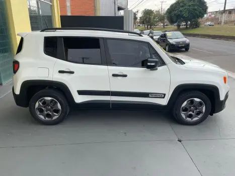 JEEP Renegade 1.8 16V 4P FLEX AUTOMÁTICO, Foto 5 JEEP Renegade 1.8 16V 4P FLEX AUTOMÁTICO, Foto 5