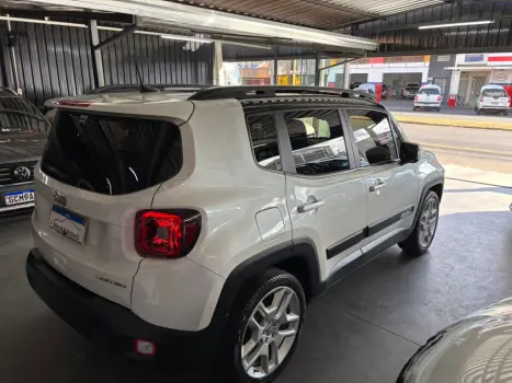 JEEP Renegade 1.8 16V 4P LIMITED FLEX AUTOMÁTICO, Foto 6 JEEP Renegade 1.8 16V 4P LIMITED FLEX AUTOMÁTICO, Foto 6