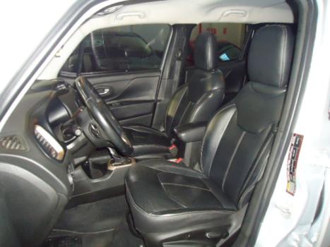 JEEP Renegade 1.8 16V 4P FLEX LONGITUDE AUTOMÁTICO, Foto 2 JEEP Renegade 1.8 16V 4P FLEX LONGITUDE AUTOMÁTICO, Foto 2