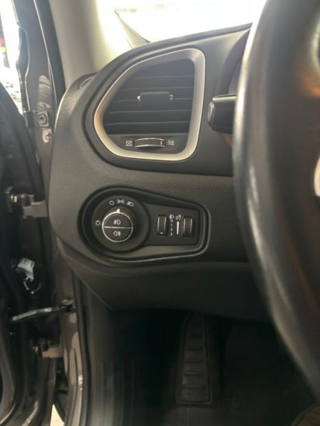 JEEP Renegade 1.8 16V 4P FLEX LONGITUDE AUTOMÁTICO, Foto 11 JEEP Renegade 1.8 16V 4P FLEX LONGITUDE AUTOMÁTICO, Foto 11