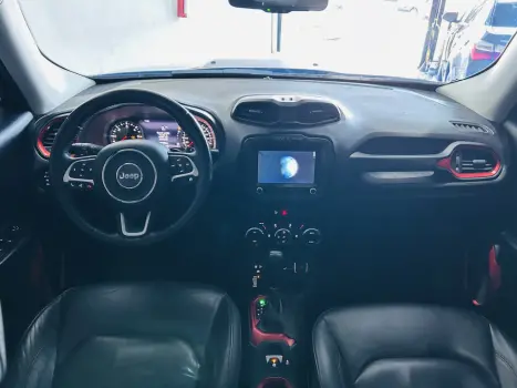 JEEP Renegade 2.0 16V 4P TURBO DIESEL TRAILHAWK 4X4 AUTOMÁTICO, Foto 7 JEEP Renegade 2.0 16V 4P TURBO DIESEL TRAILHAWK 4X4 AUTOMÁTICO, Foto 7