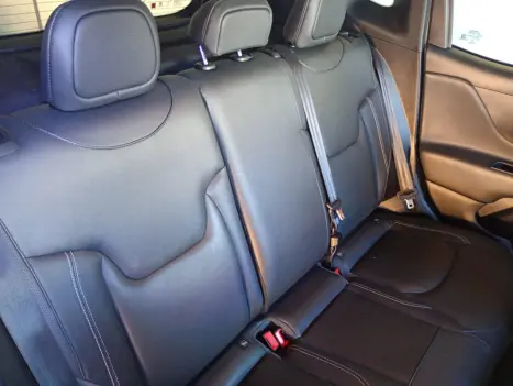JEEP Renegade 2.0 16V 4P TURBO DIESEL LONGITUDE 4X4 AUTOM�TICO, Foto 16