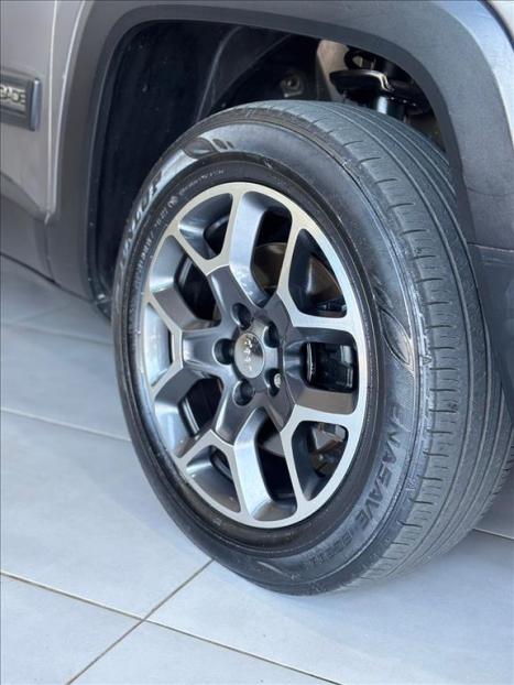 JEEP Renegade 2.0 16V 4P TURBO DIESEL LONGITUDE 4X4 AUTOM�TICO, Foto 6