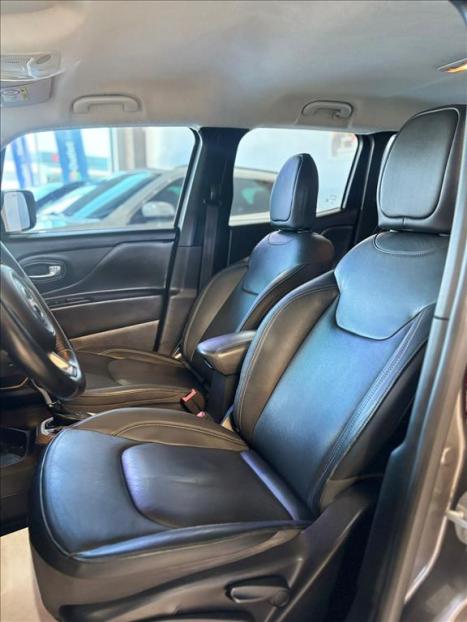 JEEP Renegade 2.0 16V 4P TURBO DIESEL LONGITUDE 4X4 AUTOM�TICO, Foto 10
