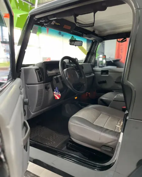 JEEP Wrangler 4.0 12V 6 CILINDROS SPORT TETO RGIDO E LONA AUTOMTICO, Foto 6