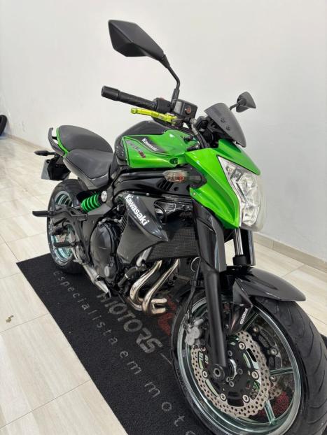 KAWASAKI ER-6N 650 ABS, Foto 3