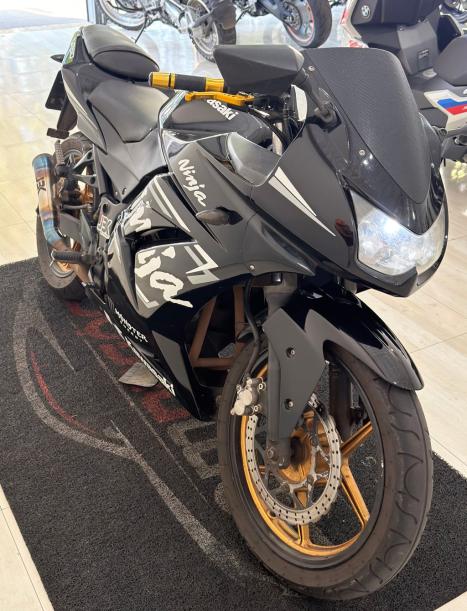 KAWASAKI Ninja 250 R, Foto 6