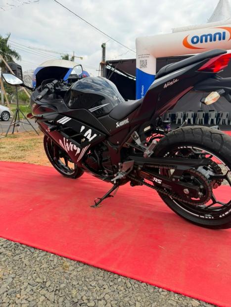 KAWASAKI Ninja 300 ABS, Foto 3