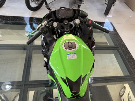 KAWASAKI Ninja 400 , Foto 5