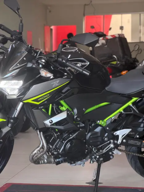 KAWASAKI Z 400 ABS, Foto 9