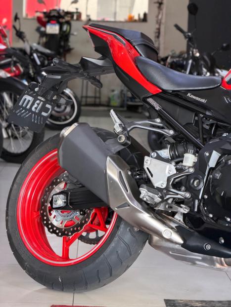 KAWASAKI Z 900 ABS, Foto 4