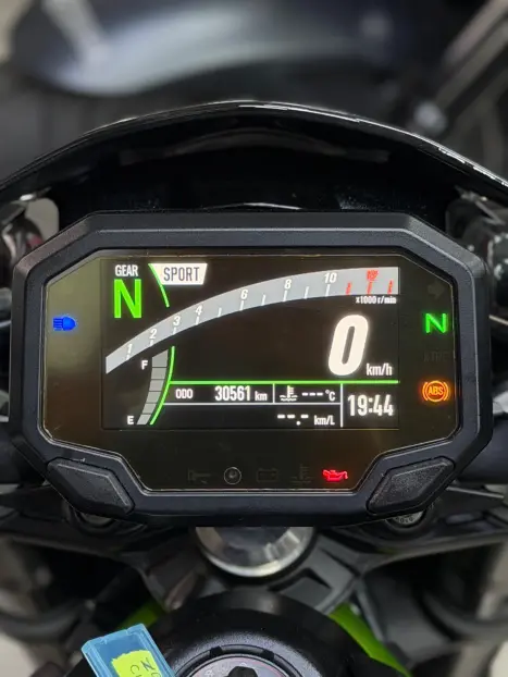 KAWASAKI Z 900 ABS, Foto 12
