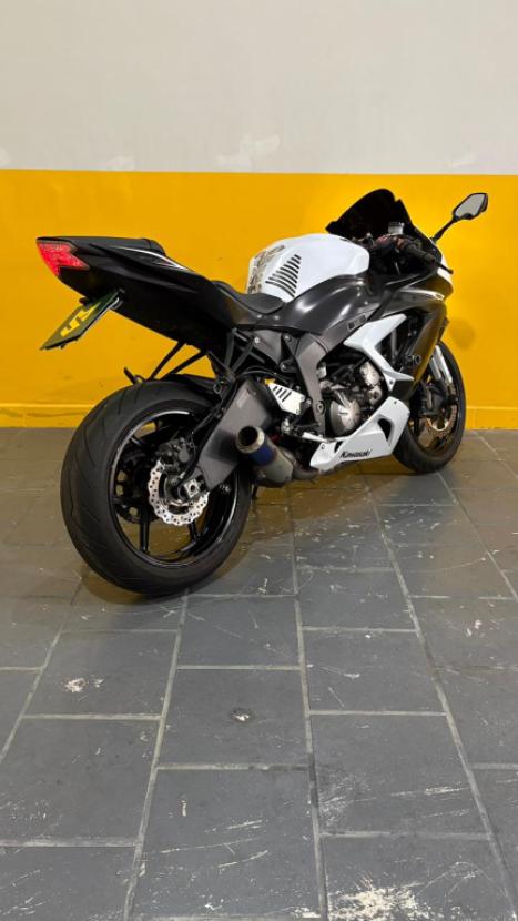 KAWASAKI ZX 6 R 636, Foto 13