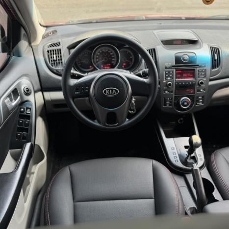 KIA Cerato Sedan 1.6 16V 4P E.283 AUTOMÁTICO, Foto 6 KIA Cerato Sedan 1.6 16V 4P E.283 AUTOMÁTICO, Foto 6