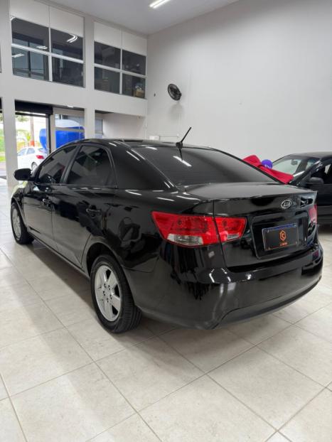 KIA Cerato Sedan 1.6 16V 4P EX, Foto 4