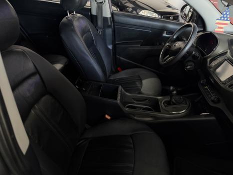 KIA Sportage 2.0 16V 4P LX, Foto 3