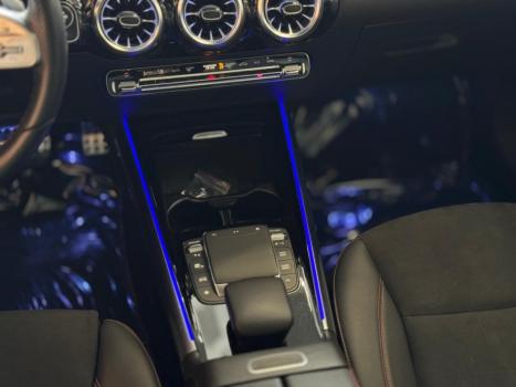 MERCEDES-BENZ GLA 200 , Foto 14