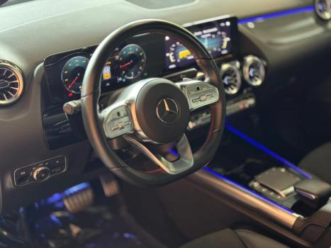 MERCEDES-BENZ GLA 200 , Foto 17