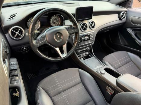 MERCEDES-BENZ GLA 250 2.0 16V 4P VISION TURBO AUTOM�TICO, Foto 6