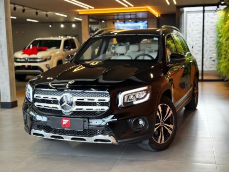 MERCEDES-BENZ GLB 200 , Foto 2