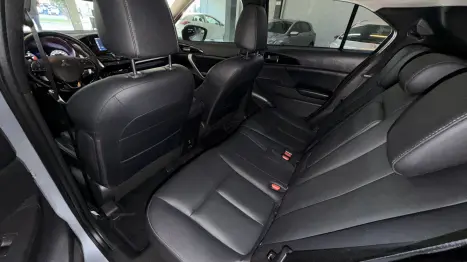 MITSUBISHI Eclipse Cross 1.5 16V 4P HPE MIVEC TURBO AUTOM�TICO CVT, Foto 15