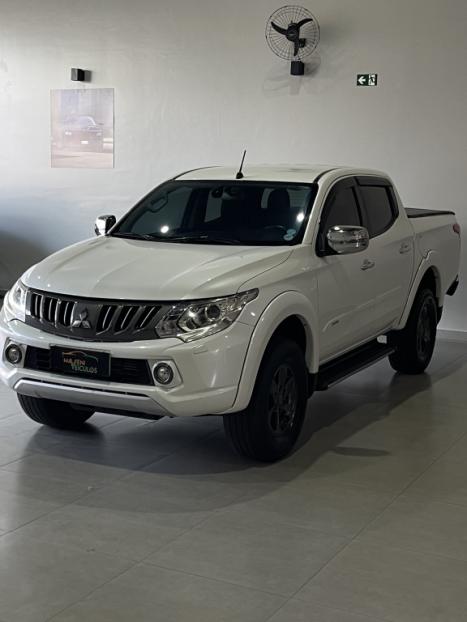 MITSUBISHI L 200 2.5 SPORT HPE 4X4 CABINE DUPLA TURBO INTECOOLER AUTOM�TICO, Foto 3