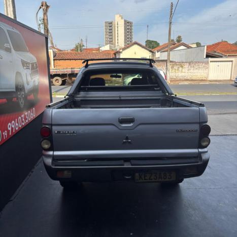 MITSUBISHI L 200 Outdoor 2.5 GLS 4X4 CABINE DUPLA TURBO DIESEL INTERCOOLER, Foto 3