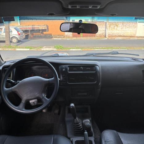 MITSUBISHI L 200 Outdoor 2.5 GLS 4X4 CABINE DUPLA TURBO DIESEL INTERCOOLER, Foto 4