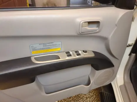 MITSUBISHI L 200 Triton 2.4 16V FLEX HLS CABINE DUPLA, Foto 12