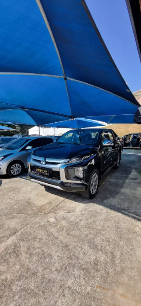 MITSUBISHI L 200 Triton 2.4 16V SPORT HPE 4X4 CABINE DUPLA TURBO DIESEL AUTOMÁTICO, Foto 19 MITSUBISHI L 200 Triton 2.4 16V SPORT HPE 4X4 CABINE DUPLA TURBO DIESEL AUTOMÁTICO, Foto 19