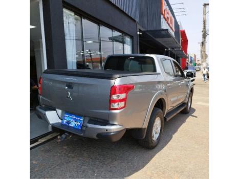MITSUBISHI L 200 Triton 2.4 16V FLEX GL CABINE DUPLA, Foto 4