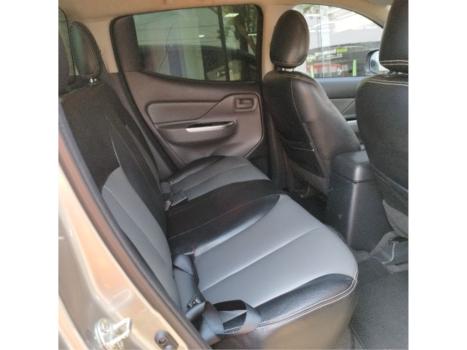 MITSUBISHI L 200 Triton 2.4 16V FLEX GL CABINE DUPLA, Foto 5