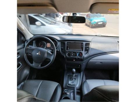 MITSUBISHI L 200 Triton 2.4 16V FLEX GL CABINE DUPLA, Foto 6