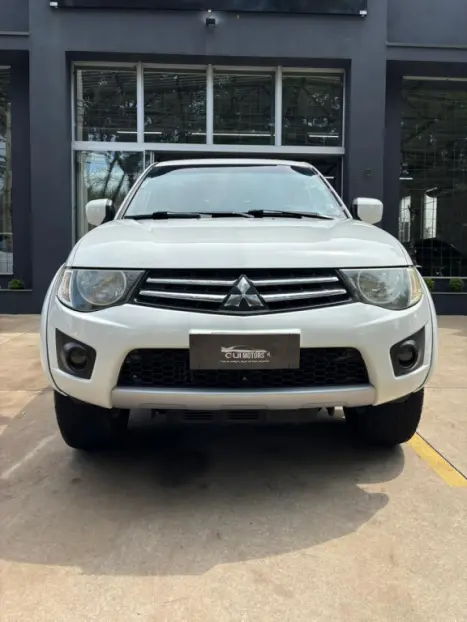 MITSUBISHI L 200 Triton 2.4 16V FLEX HLS CABINE DUPLA, Foto 3