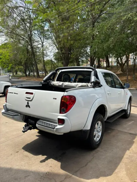 MITSUBISHI L 200 Triton 2.4 16V FLEX HLS CABINE DUPLA, Foto 6