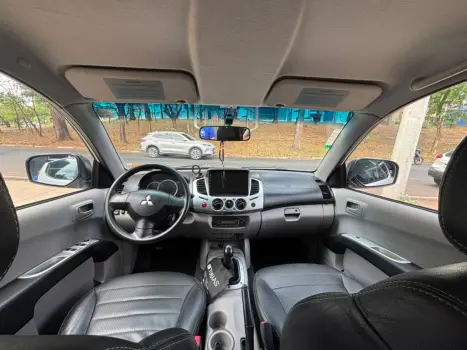 MITSUBISHI L 200 Triton 2.4 16V FLEX HLS CABINE DUPLA, Foto 11