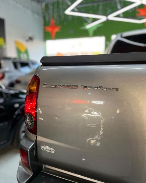 MITSUBISHI L 200 Triton 2.4 16V FLEX HLS CHROME CABINE DUPLA, Foto 15