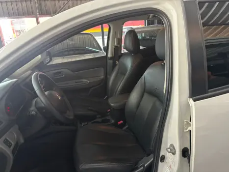 MITSUBISHI L 200 Triton 2.4 16V FLEX GL CABINE DUPLA, Foto 16