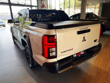 MITSUBISHI L 200 Triton , Foto 10