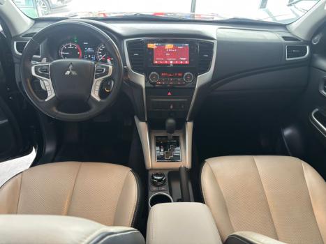 MITSUBISHI L 200 Triton 2.4 16V SPORT HPE 4X4 CABINE DUPLA TURBO DIESEL AUTOMTICO, Foto 10