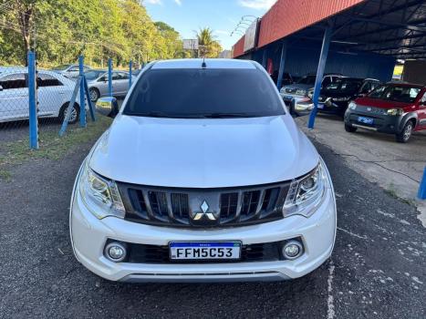 MITSUBISHI L 200 Triton 2.4 16V SPORT HPE TOP 4X4 CABINE DUPLA TURBO DIESEL AUTOMTICO, Foto 2