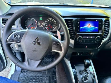 MITSUBISHI L 200 Triton 2.4 16V SPORT HPE TOP 4X4 CABINE DUPLA TURBO DIESEL AUTOMTICO, Foto 8