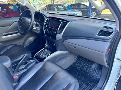 MITSUBISHI L 200 Triton 2.4 16V SPORT HPE TOP 4X4 CABINE DUPLA TURBO DIESEL AUTOMTICO, Foto 10