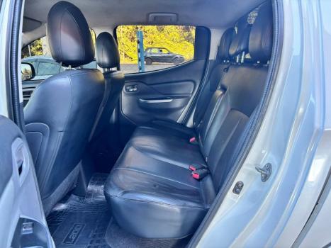 MITSUBISHI L 200 Triton 2.4 16V SPORT HPE TOP 4X4 CABINE DUPLA TURBO DIESEL AUTOMTICO, Foto 12