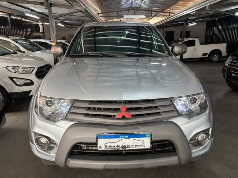 MITSUBISHI L 200 Triton 3.2 16V HPE 4X4 CABINE DUPLA TURBO DIESEL INTERCOOLER AUTOMTICO, Foto 3