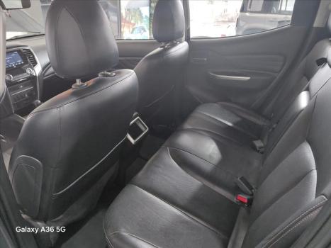 MITSUBISHI L 200 Triton 2.4 16V SPORT HPE 4X4 CABINE DUPLA TURBO DIESEL AUTOMTICO, Foto 10