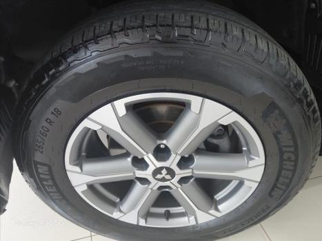 MITSUBISHI L 200 Triton 2.4 16V SPORT HPE 4X4 CABINE DUPLA TURBO DIESEL AUTOMTICO, Foto 12