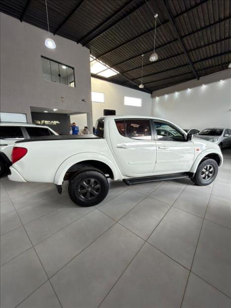 MITSUBISHI L 200 Triton 3.2 16V HPE 4X4 CABINE DUPLA TURBO DIESEL INTERCOOLER, Foto 9