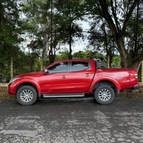 MITSUBISHI L 200 Triton 2.4 16V SPORT HPE-S 4X4 CABINE DUPLA TURBO DIESEL AUTOM�TICO, Foto 2