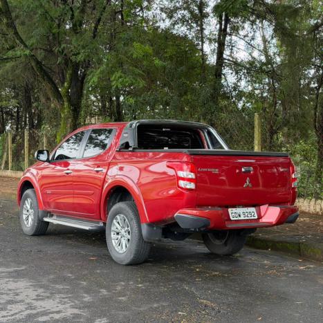 MITSUBISHI L 200 Triton 2.4 16V SPORT HPE-S 4X4 CABINE DUPLA TURBO DIESEL AUTOM�TICO, Foto 3